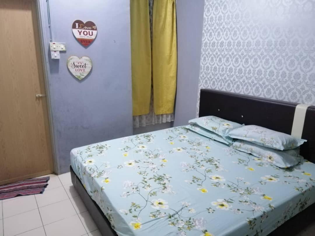 Homestay Perpaduan, Taman Bercham Raya Ulu Kinta Ipoh Perak Kampong Batu Lapan  Exteriör bild